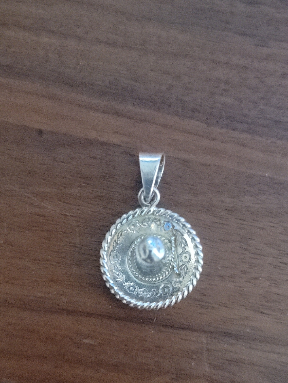 Sterling Silver Textured Round Sombrero Pendant in Silver